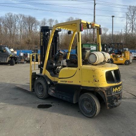 Used 2017 HYSTER H60XT Pneumatic Tire Forklift for sale in Tukwila Washington