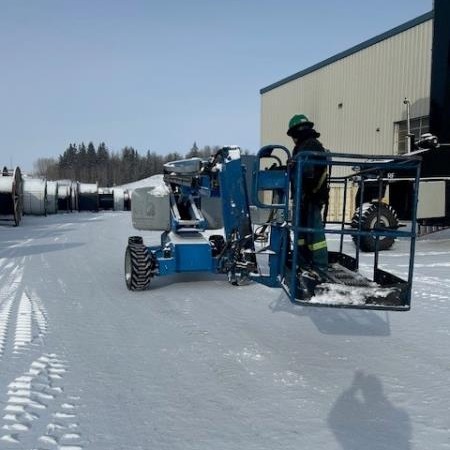 Used 2008 GENIE S65 Boomlift / Manlift for sale in Red Deer Alberta