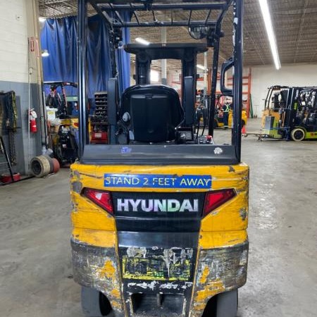 2019 Hyundai 25BC-9