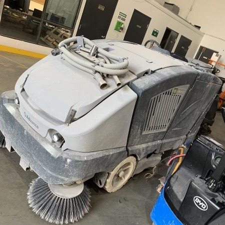 Used 2017 NILFISKADVANCE TERRA Industrial Cleaning Machine for sale in Red Deer Alberta