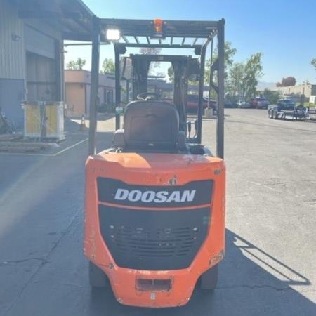 Used 2020 DOOSAN BC32S-7 Electric Forklift for sale in Phoenix Arizona