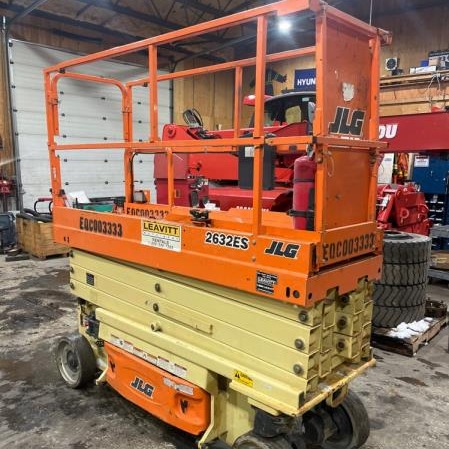 Used 2017 JLG 2632ES Scissor Lift for sale in Langley British Columbia