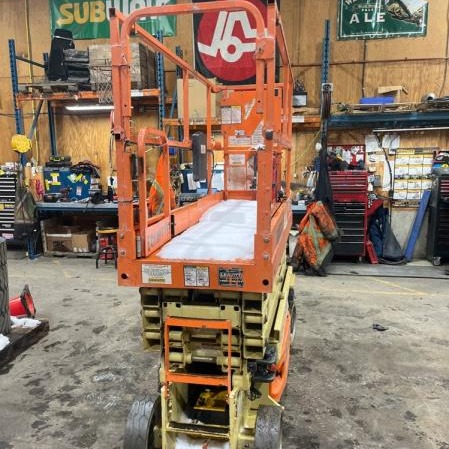 Used 2017 JLG 2632ES Scissor Lift for sale in Langley British Columbia