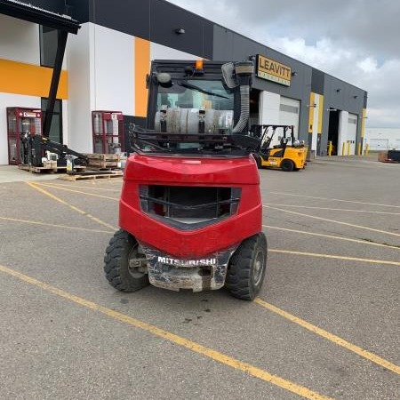 Used 2018 MITSUBISHI FG50CN Pneumatic Tire Forklift for sale in Red Deer Alberta