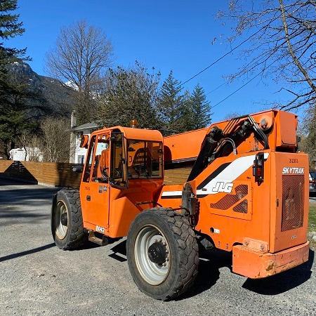 Used 2014 SKYTRAK 8042 Telehandler / Zoom Boom for sale in Langley British Columbia