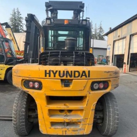 Used 2018 HYUNDAI 110D-9 Pneumatic Tire Forklift for sale in Langley British Columbia