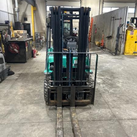 Used 2017 MITSUBISHI FG25N Pneumatic Tire Forklift for sale in Red Deer Alberta