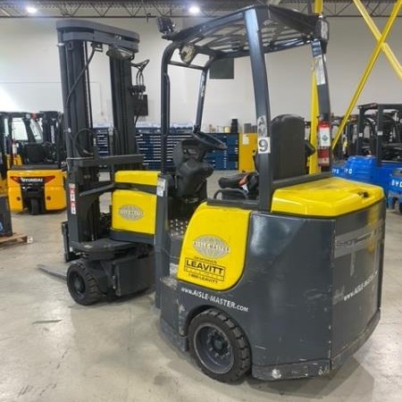 Used 2015 AISLEMASTER 44SE Very Narrow Aisle Forklift for sale in Edmonton Alberta