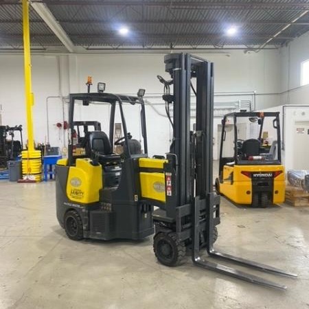 Used 2015 AISLEMASTER 44SE Very Narrow Aisle Forklift for sale in Edmonton Alberta