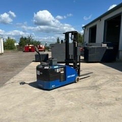 Used 2019 BLUE GIANT BGL-33 Electric Pallet Jack for sale in Cambridge Ontario