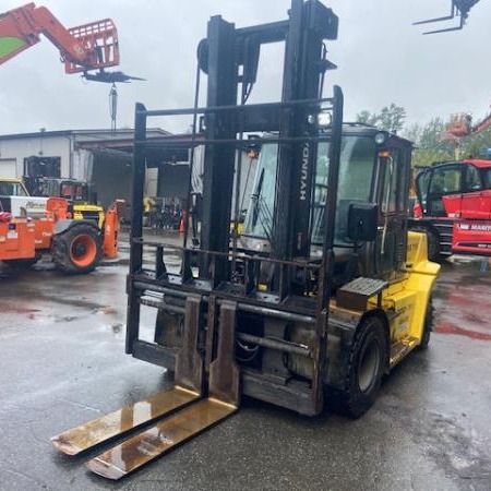 Used 2015 HYUNDAI 70D-7A Pneumatic Tire Forklift for sale in Langley British Columbia