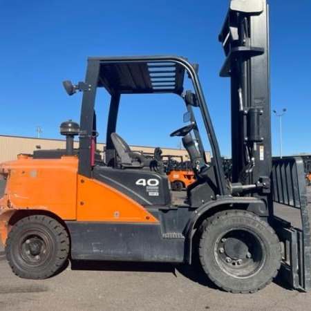 Used 2020 DOOSAN D40S-7 Pneumatic Tire Forklift for sale in Phoenix Arizona