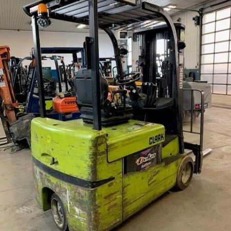 Used 2017 CLARK TMX25 Electric Forklift for sale in Cambridge Ontario