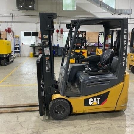 Used 2017 CAT 2ETC3500 Electric Forklift for sale in Nanaimo British Columbia