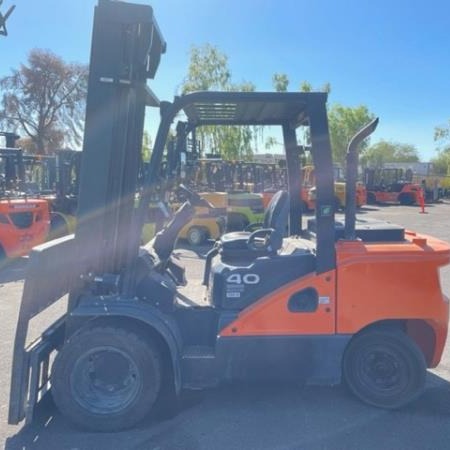 Used 2020 DOOSAN D40S-7 Pneumatic Tire Forklift for sale in Phoenix Arizona