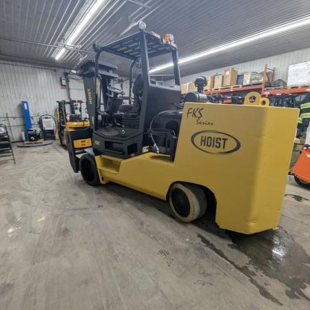 Used 2018 HOIST F300 Cushion Tire Forklift for sale in Belle River Ontario