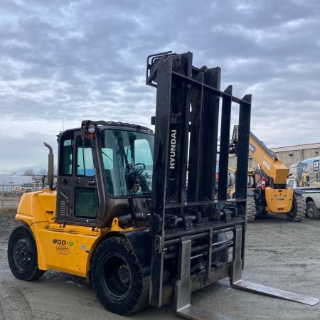 Used 2018 HYUNDAI 80D-9 Pneumatic Tire Forklift for sale in Prince George British Columbia