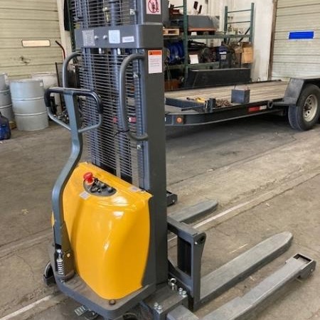 Used 2020 APOLLOLIFT CTD10B-III Electric Pallet Jack for sale in Portland Oregon
