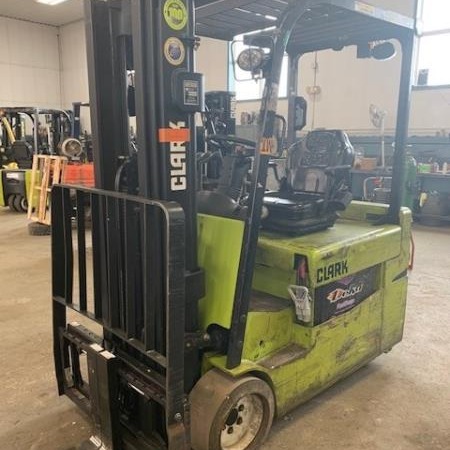 Used 2017 CLARK TMX25 Electric Forklift for sale in Cambridge Ontario