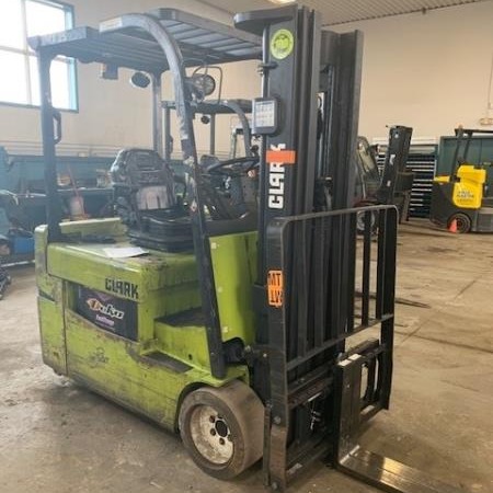 Used 2017 CLARK TMX25 Electric Forklift for sale in Cambridge Ontario