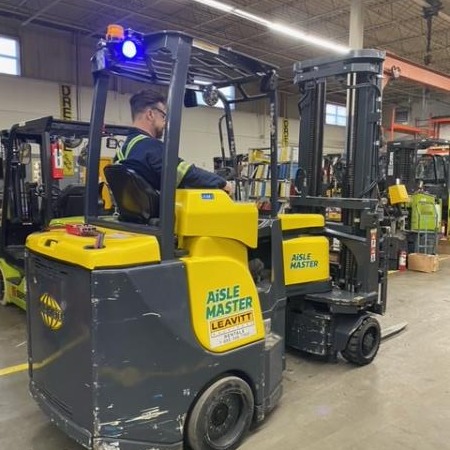 Used 2018 AISLEMASTER 44E Very Narrow Aisle Forklift for sale in London Ontario