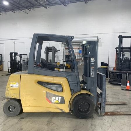 Used 2018 CAT EP10000 Electric Forklift for sale in Langley British Columbia