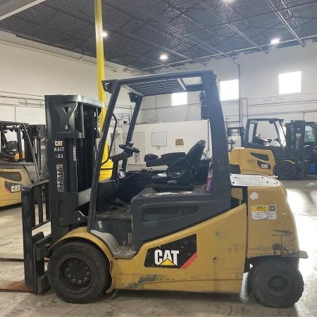 Used 2018 CAT EP10000 Electric Forklift for sale in Langley British Columbia