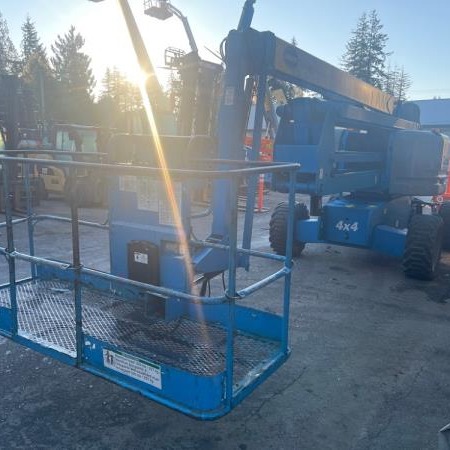 Used 2011 GENIE Z60/34 Boomlift / Manlift for sale in Langley British Columbia