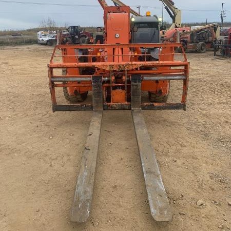 Used 2018 XTREME XR2045 Telehandler / Zoom Boom for sale in Fort Mcmurray Alberta