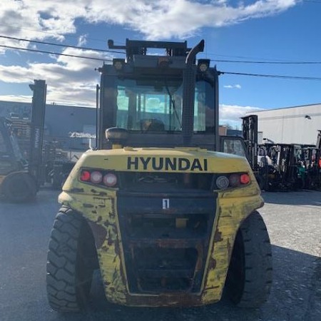 Used 2017 HYUNDAI 80D-9 Pneumatic Tire Forklift for sale in Langley British Columbia