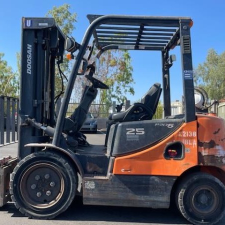 2015 Doosan G25E5