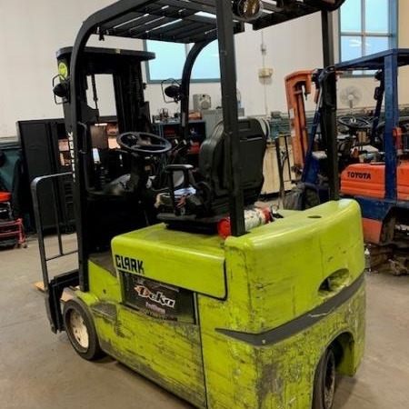 Used 2017 CLARK TMX25 Electric Forklift for sale in Cambridge Ontario