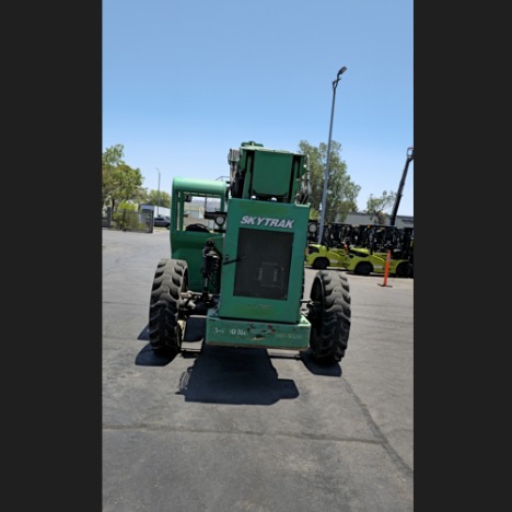 Used 2014 SKYTRAK 10054 Telehandler / Zoom Boom for sale in Phoenix Arizona