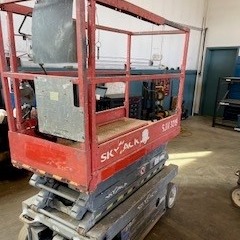 Used 2015 SKYJACK SJ3219 Scissor Lift for sale in Cambridge Ontario