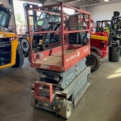 Used 2015 SKYJACK SJ3219 Scissor Lift for sale in Cambridge Ontario