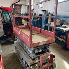 Used 2015 SKYJACK SJ3219 Scissor Lift for sale in Cambridge Ontario