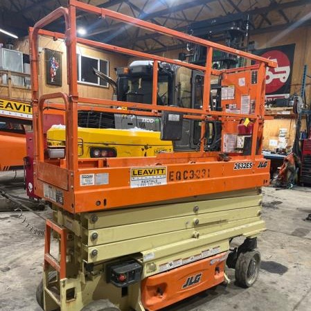 Used 2017 JLG 2632ES Scissor Lift for sale in Langley British Columbia