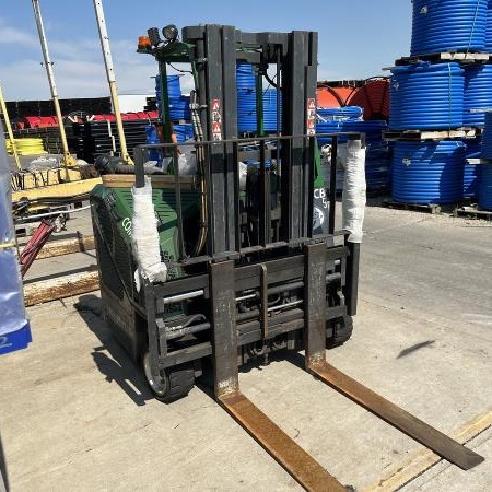 Used 2017 COMBILIFT CB6000 Side Loader Forklift for sale in Edmonton Alberta