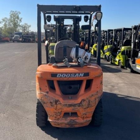 Used 2020 DOOSAN G25N-7 Pneumatic Tire Forklift for sale in Phoenix Arizona