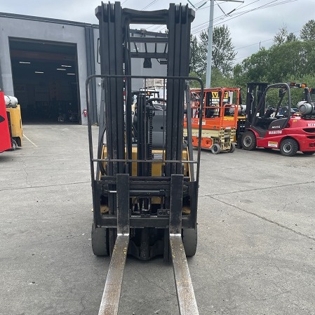 Used 2013 CAT 2C3500 Cushion Tire Forklift for sale in Tukwila Washington