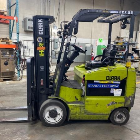 Used 2020 CLARK ECX25 Electric Forklift for sale in Brampton Ontario