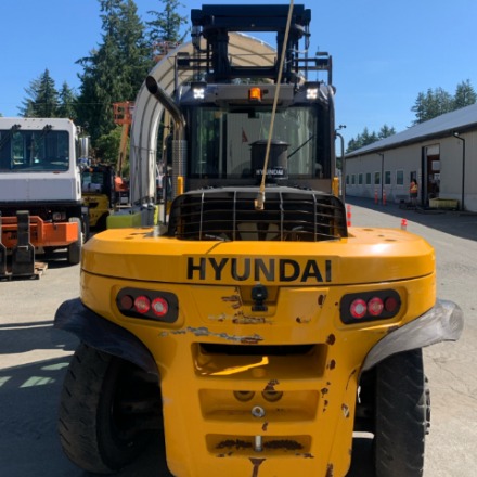 Used 2021 HYUNDAI 110D-9 Pneumatic Tire Forklift for sale in Langley British Columbia