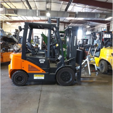 Used 2022 DOOSAN G25N-7 Pneumatic Tire Forklift for sale in Phoenix Arizona