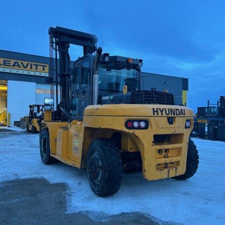 Used 2018 HYUNDAI 110D-9 Pneumatic Tire Forklift for sale in Red Deer Alberta