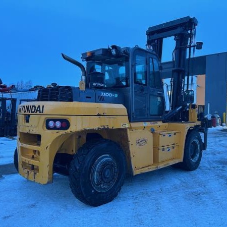 Used 2018 HYUNDAI 110D-9 Pneumatic Tire Forklift for sale in Red Deer Alberta