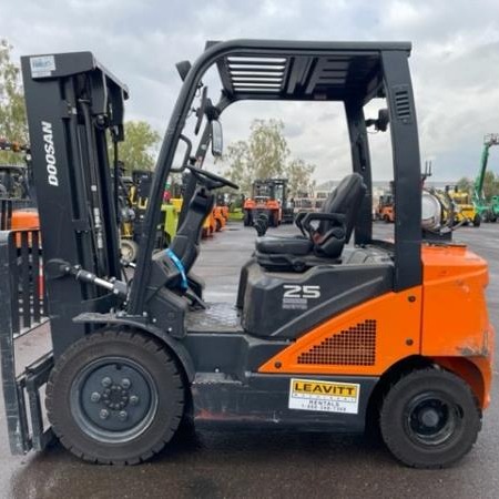 Used 2022 DOOSAN G25N-7 Pneumatic Tire Forklift for sale in Phoenix Arizona