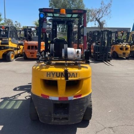 Used 2018 HYUNDAI 30L-7A Pneumatic Tire Forklift for sale in Phoenix Arizona